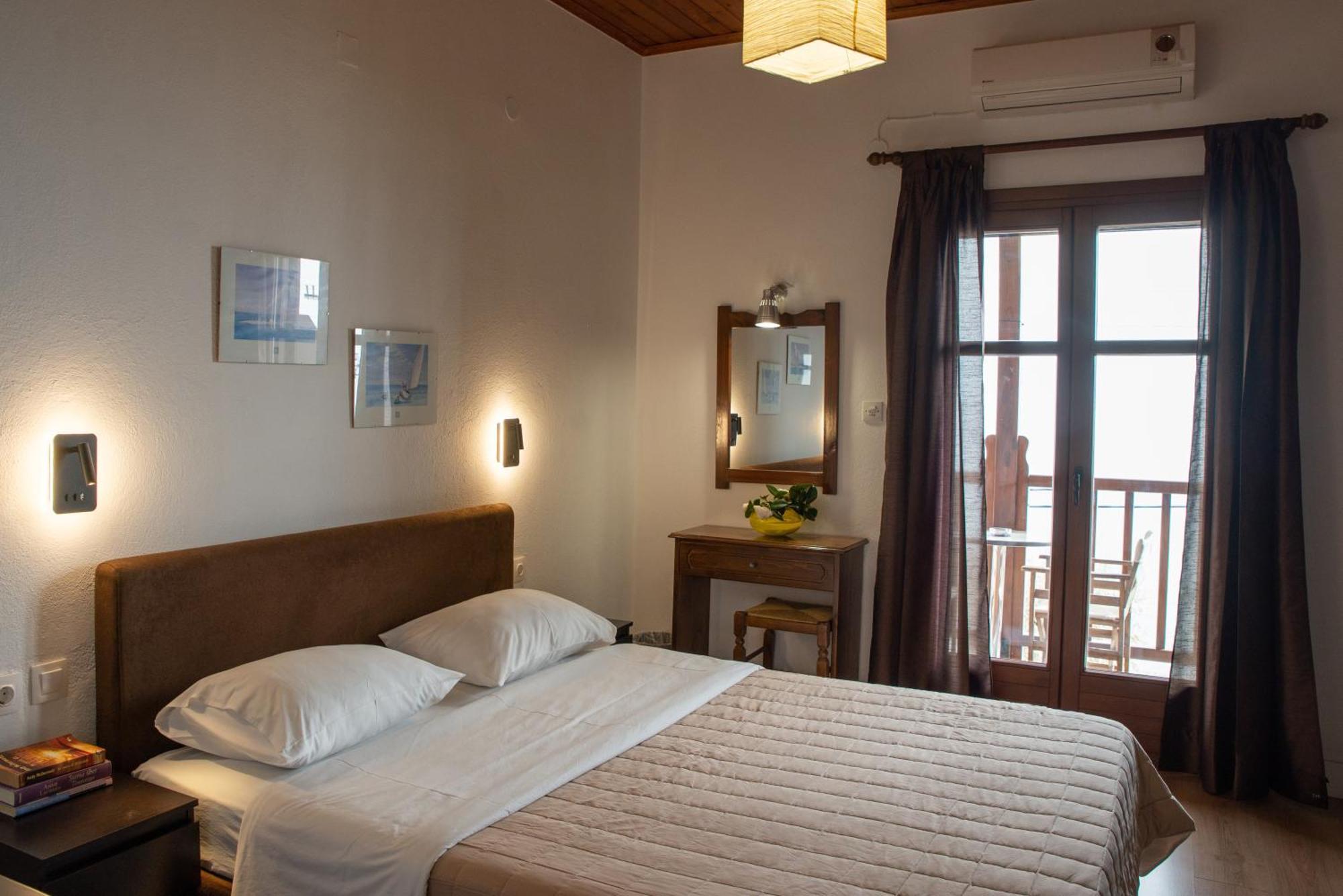 Hotel Cleopatra Хорефто Экстерьер фото