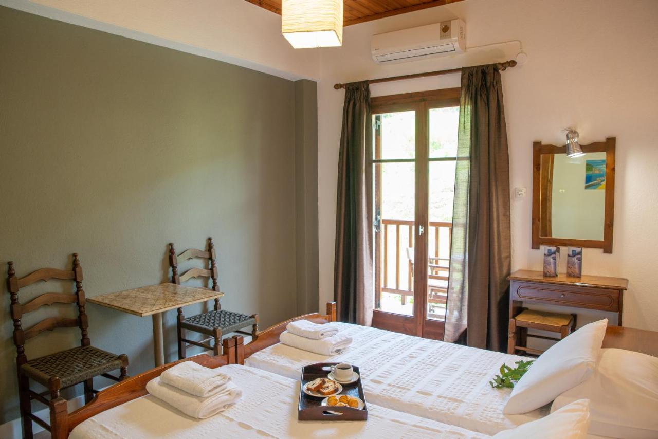 Hotel Cleopatra Хорефто Экстерьер фото